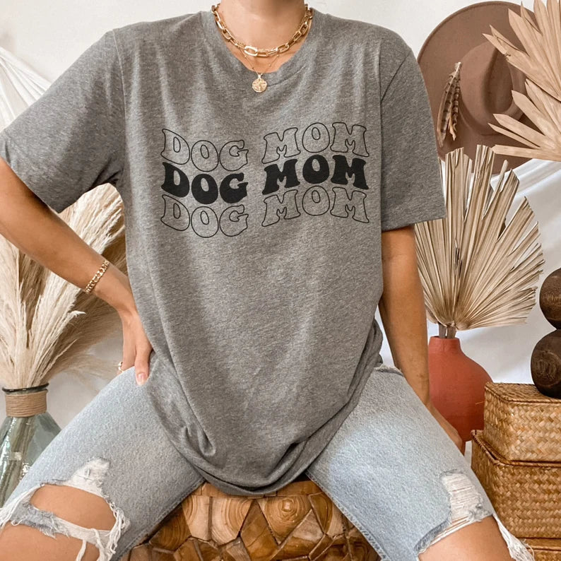 DOG MOM